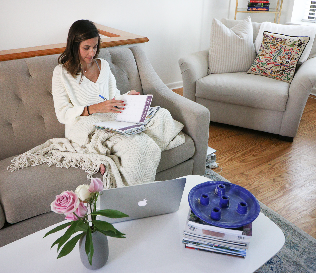 How to Become a Morning Person - 3 Steps to Become a Morning Person by popular Washington DC lifestyle blogger Cobalt Chronicles