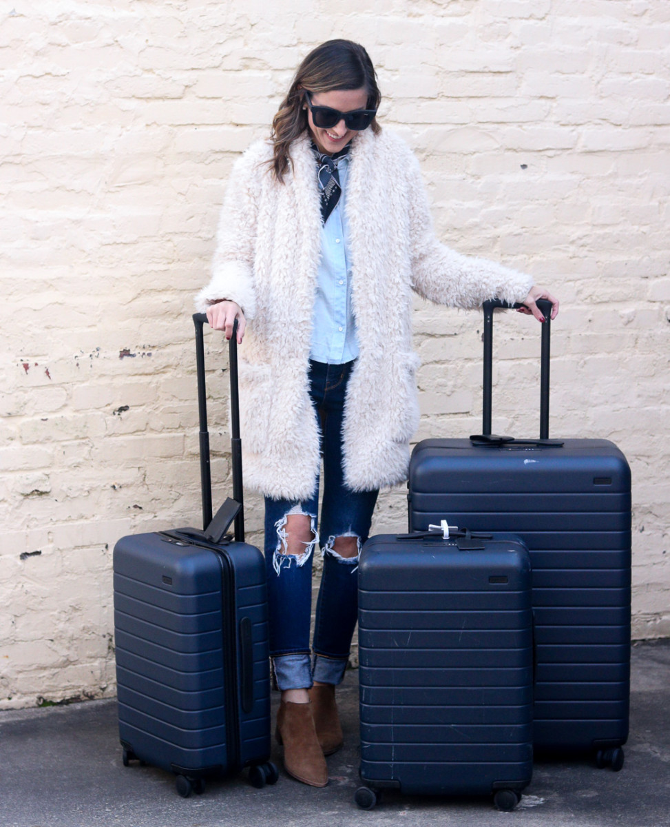 Away Luggage Review - The Away Large Suitcase Review | Cobalt Chronicles | Washington, DC | Style Blogger