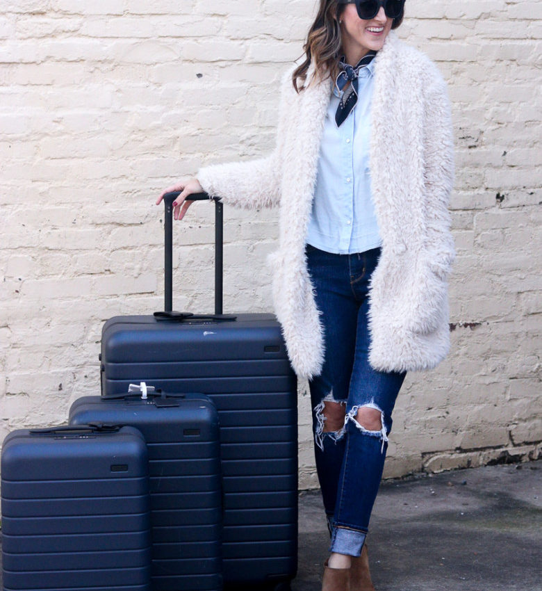 Away Luggage Review - The Away Large Suitcase Review | Cobalt Chronicles | Washington, DC | Style Blogger