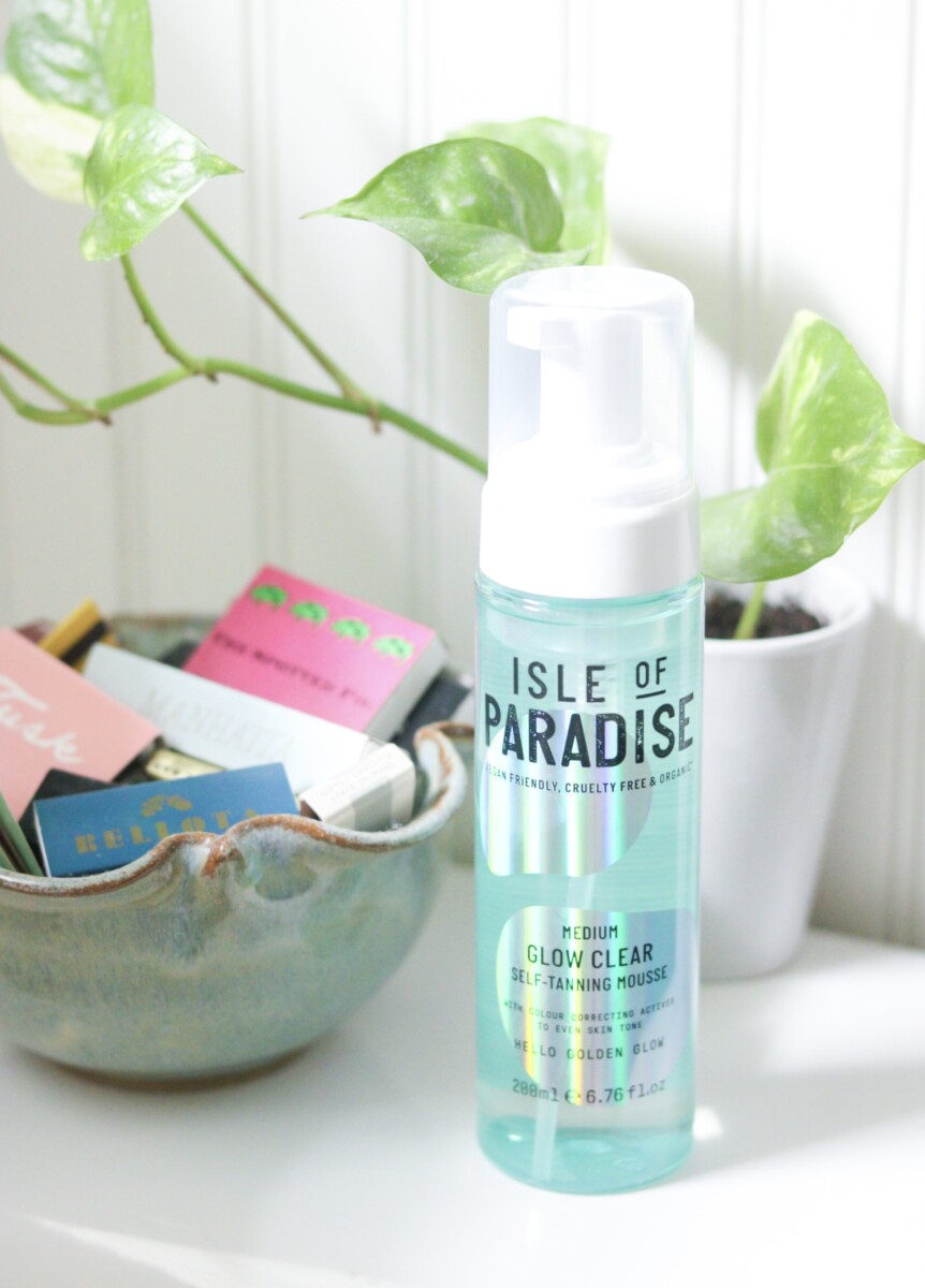 ISLE OF PARADISE TANNING DROPS REVIEW  ISLE OF PARADISE REVIEW AND  OVERNIGHT BEFORE + AFTER! 